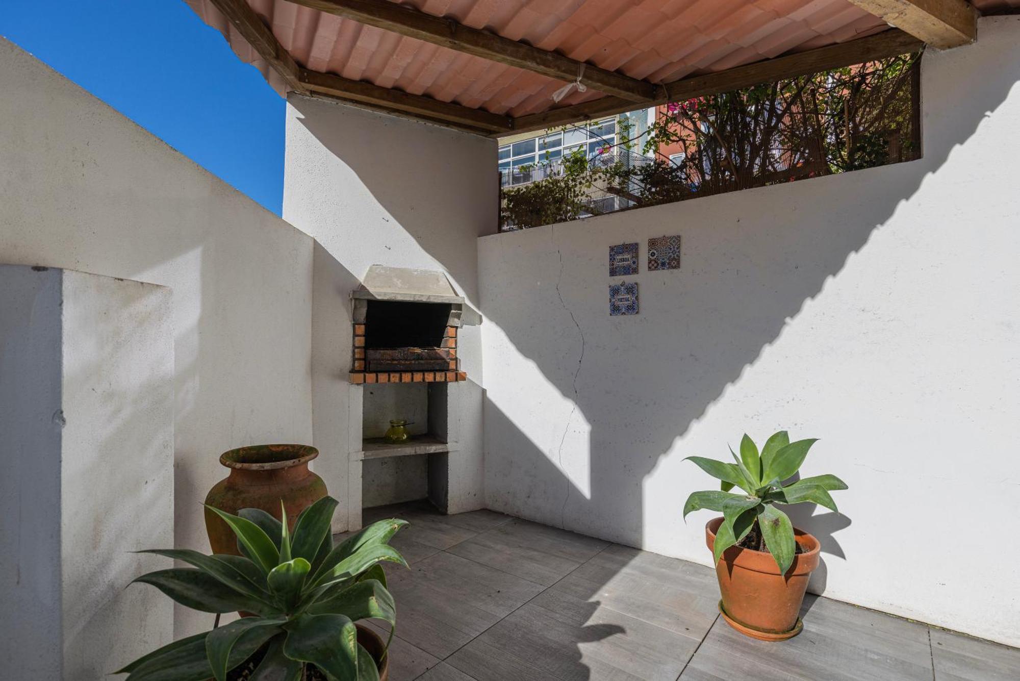 Apartamento Moderno Com Terraco Лиссабон Экстерьер фото